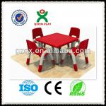 4 kids plastic table and chairs (QX-B7002) QX-B7002