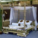 BAMBOO POSTER BED