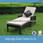 Comfortable modern garden Rattan sun lounger L0076