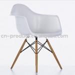 Eames DAW chair MO-0029