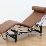 LC4 Chaise Lounge in pony