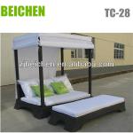 Outdoor Rattan Wicker Garden bed with white canopy BC-TC-28